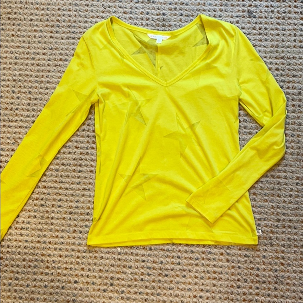 VS long sleeved star shirt